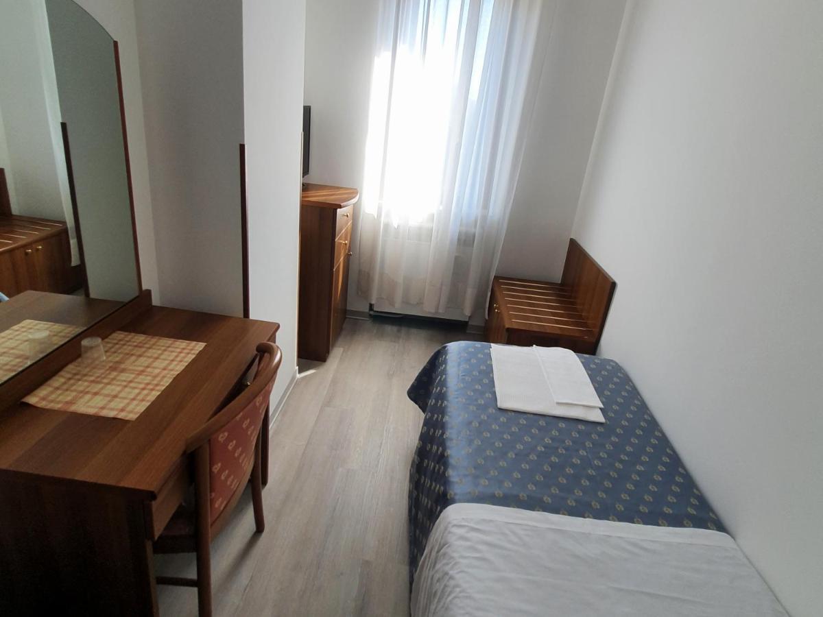 Hotel Perla Massa Lombarda Экстерьер фото