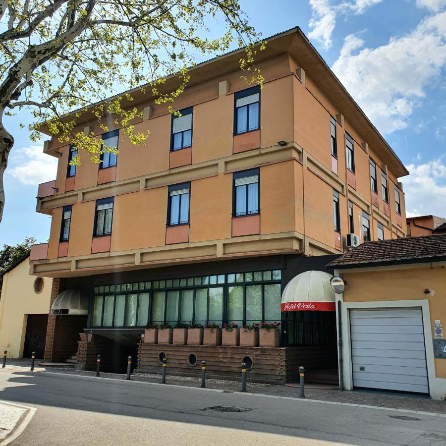 Hotel Perla Massa Lombarda Экстерьер фото