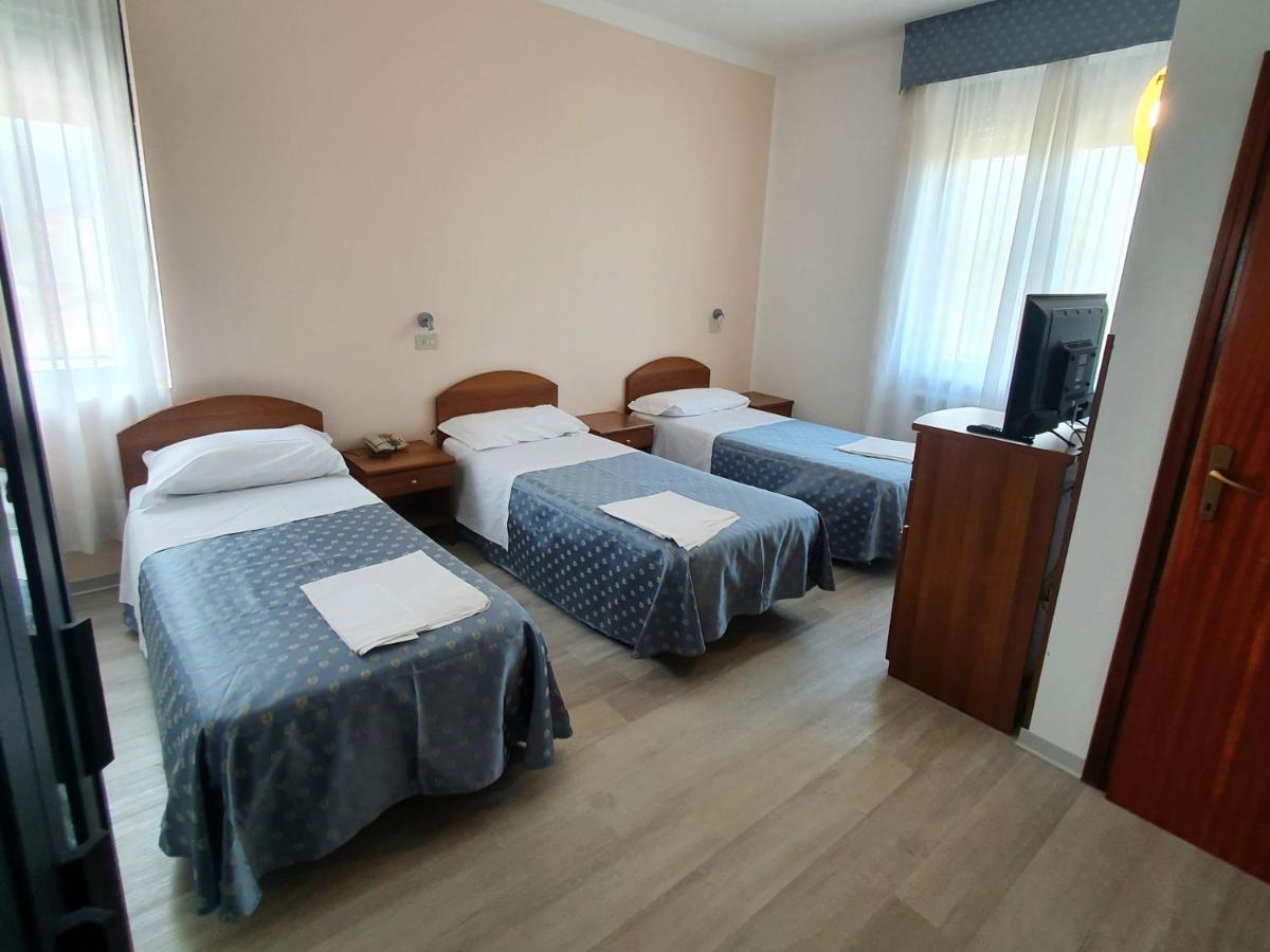 Hotel Perla Massa Lombarda Экстерьер фото