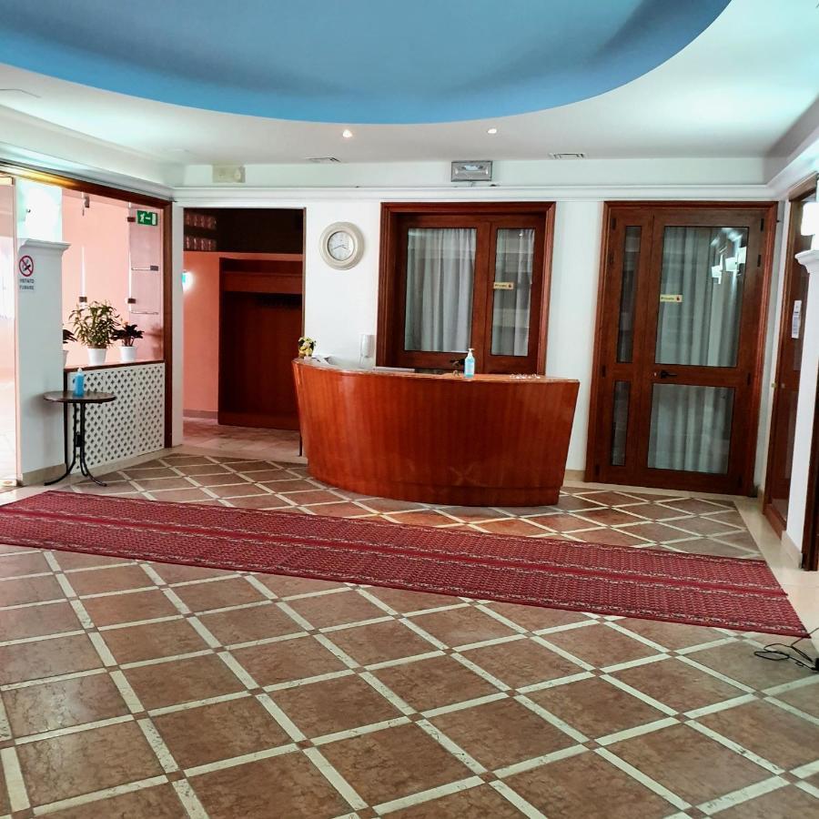 Hotel Perla Massa Lombarda Экстерьер фото