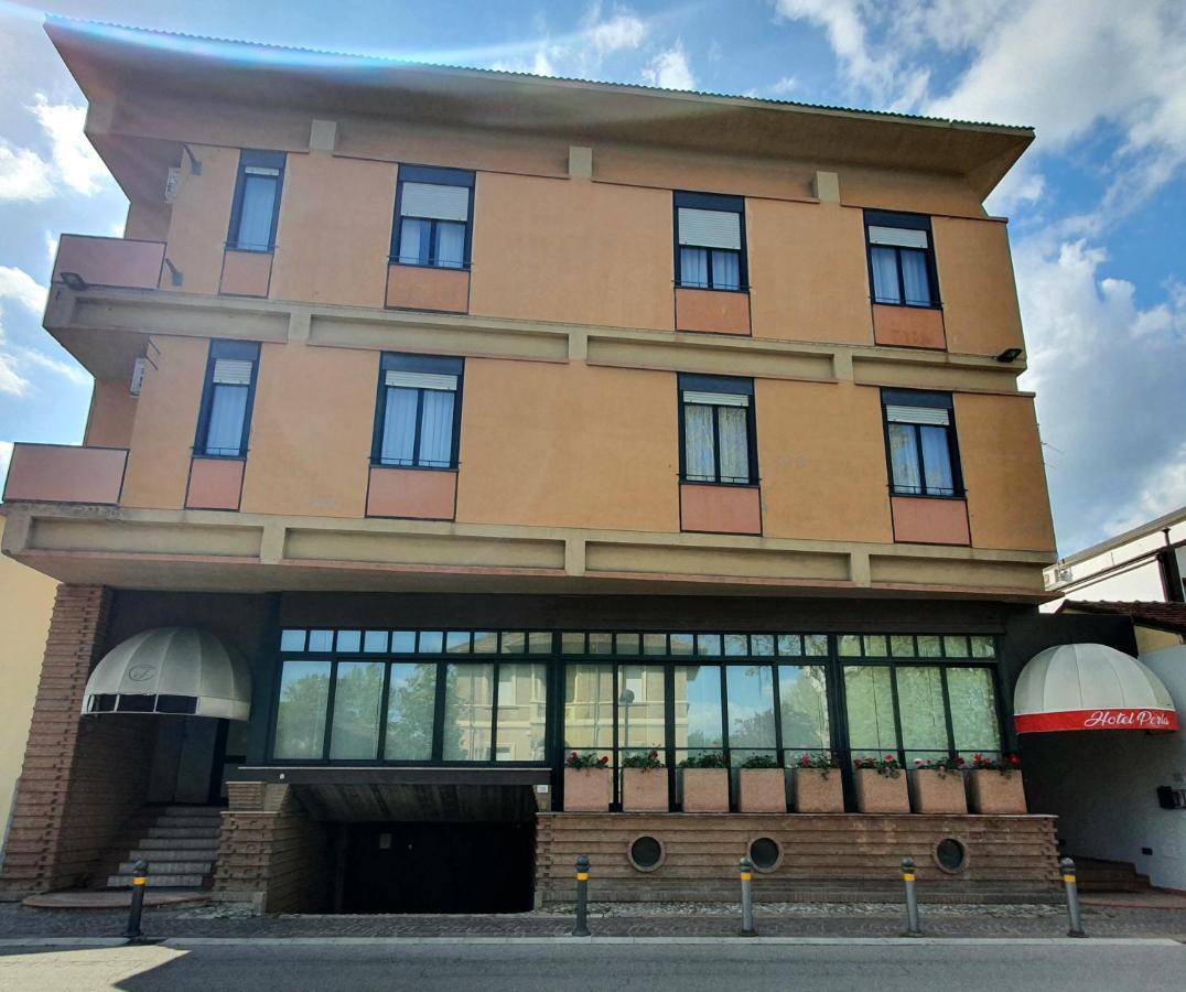 Hotel Perla Massa Lombarda Экстерьер фото