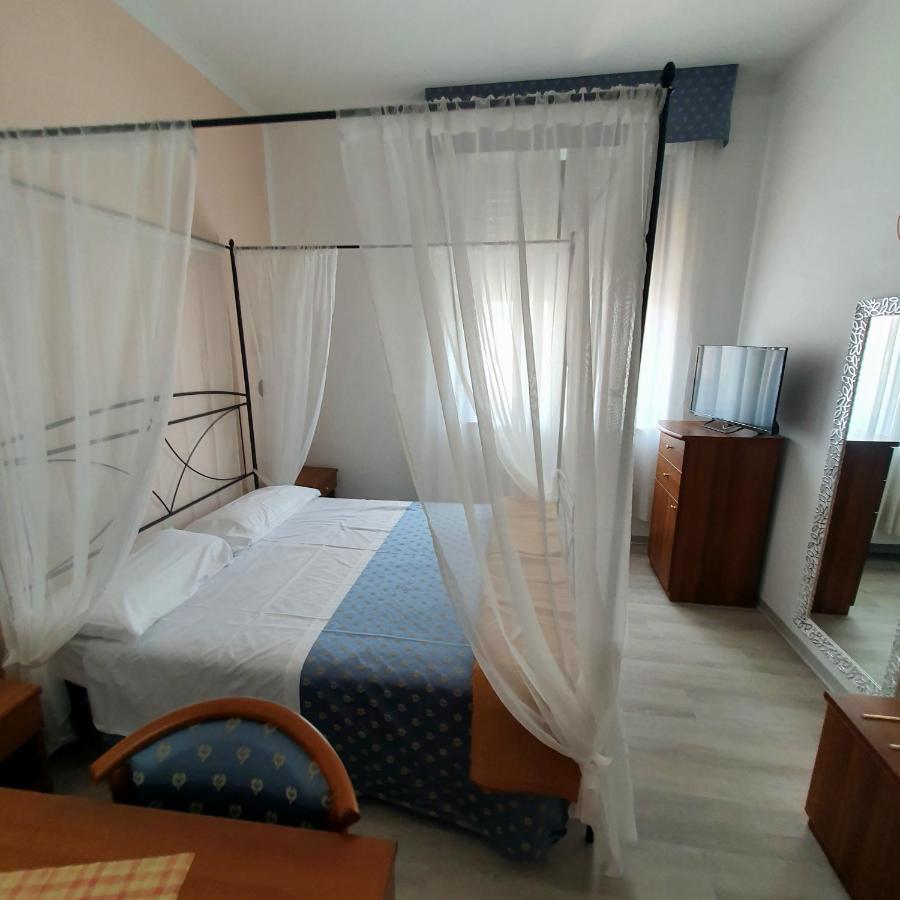 Hotel Perla Massa Lombarda Экстерьер фото