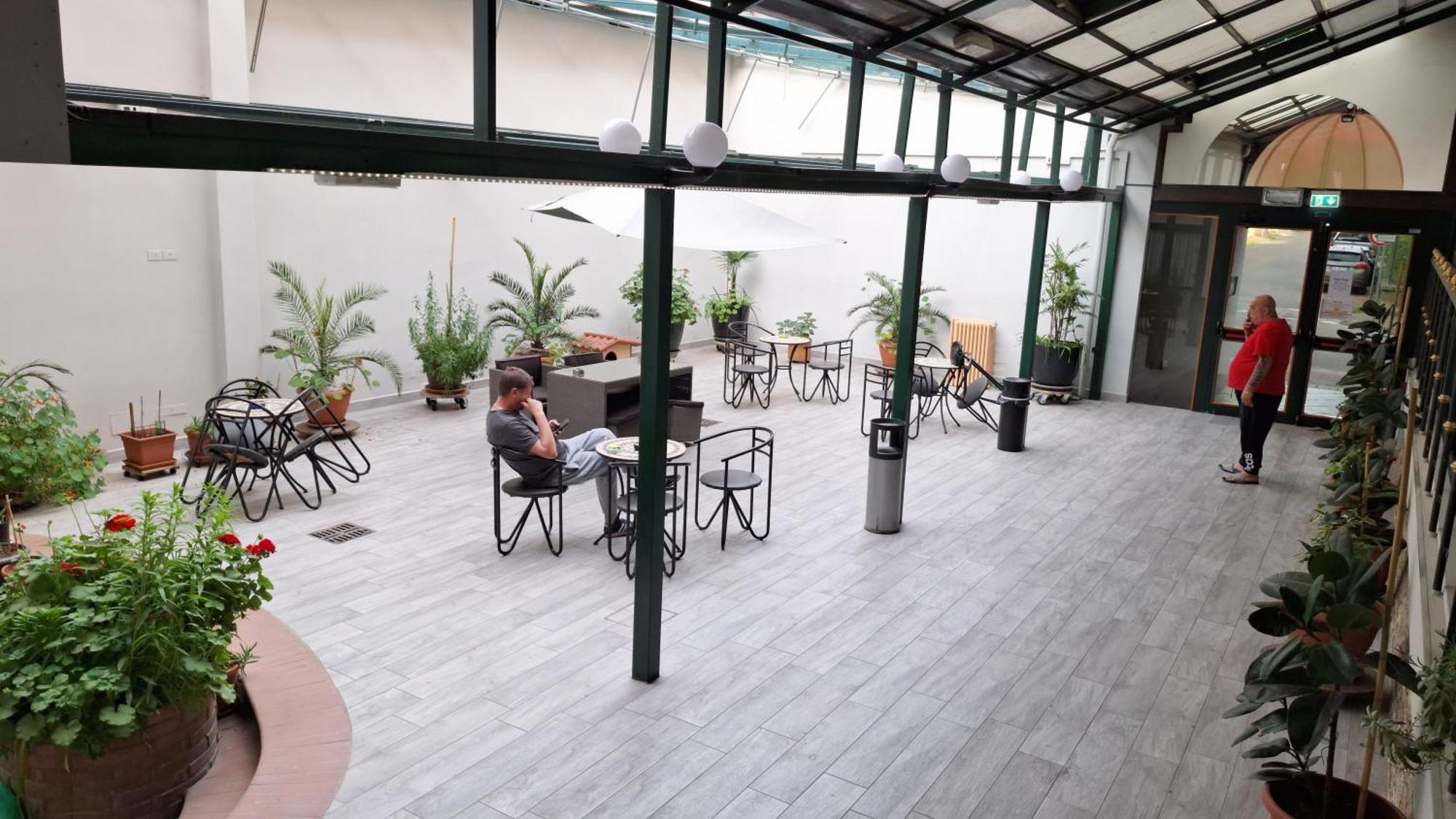 Hotel Perla Massa Lombarda Экстерьер фото
